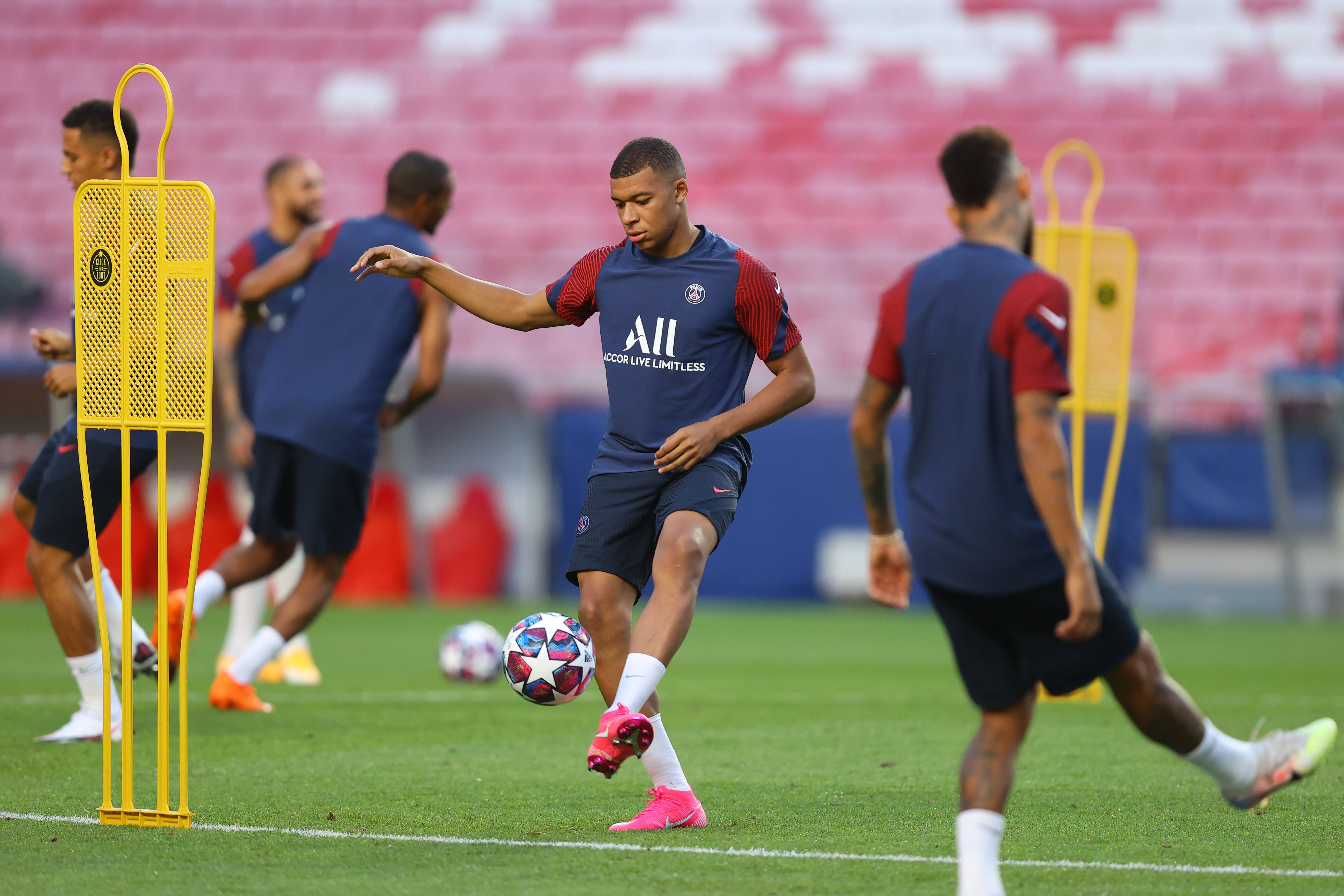 足球青训体 足球青训体