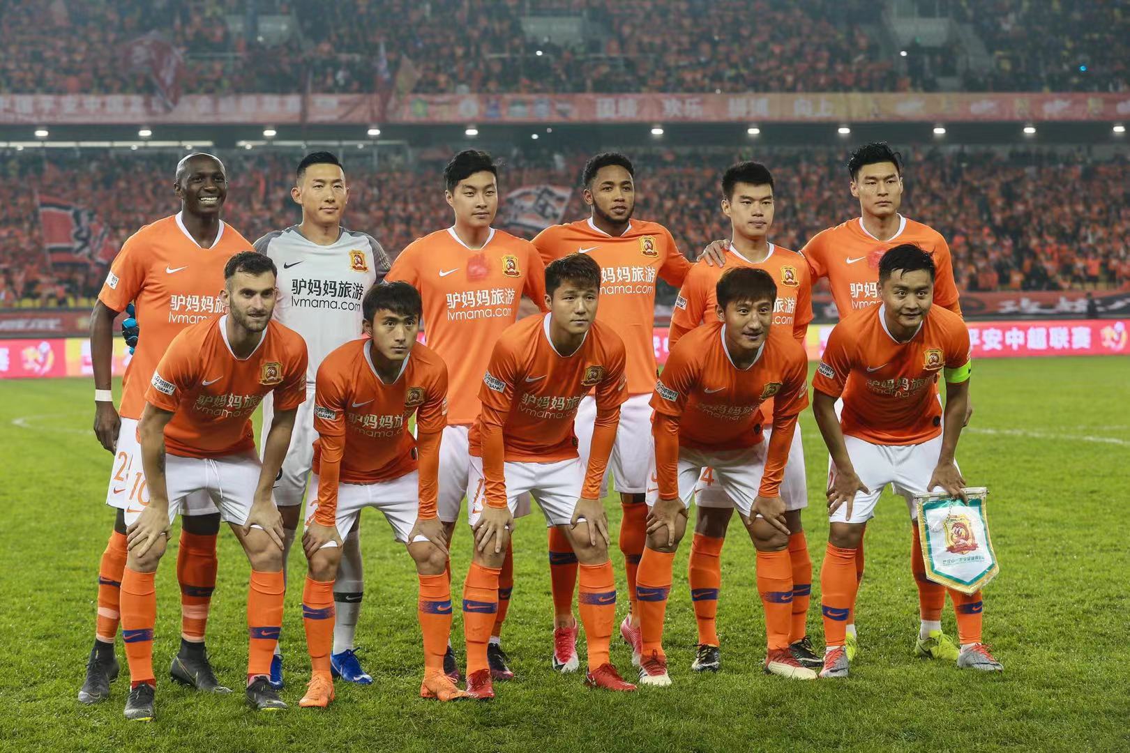 登山成为一 登山成为一