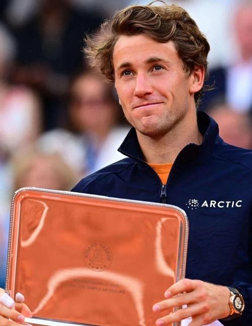 复出后帮助球队立刻拿下胜利，锋线大将对于湖人的价值被低估了？.