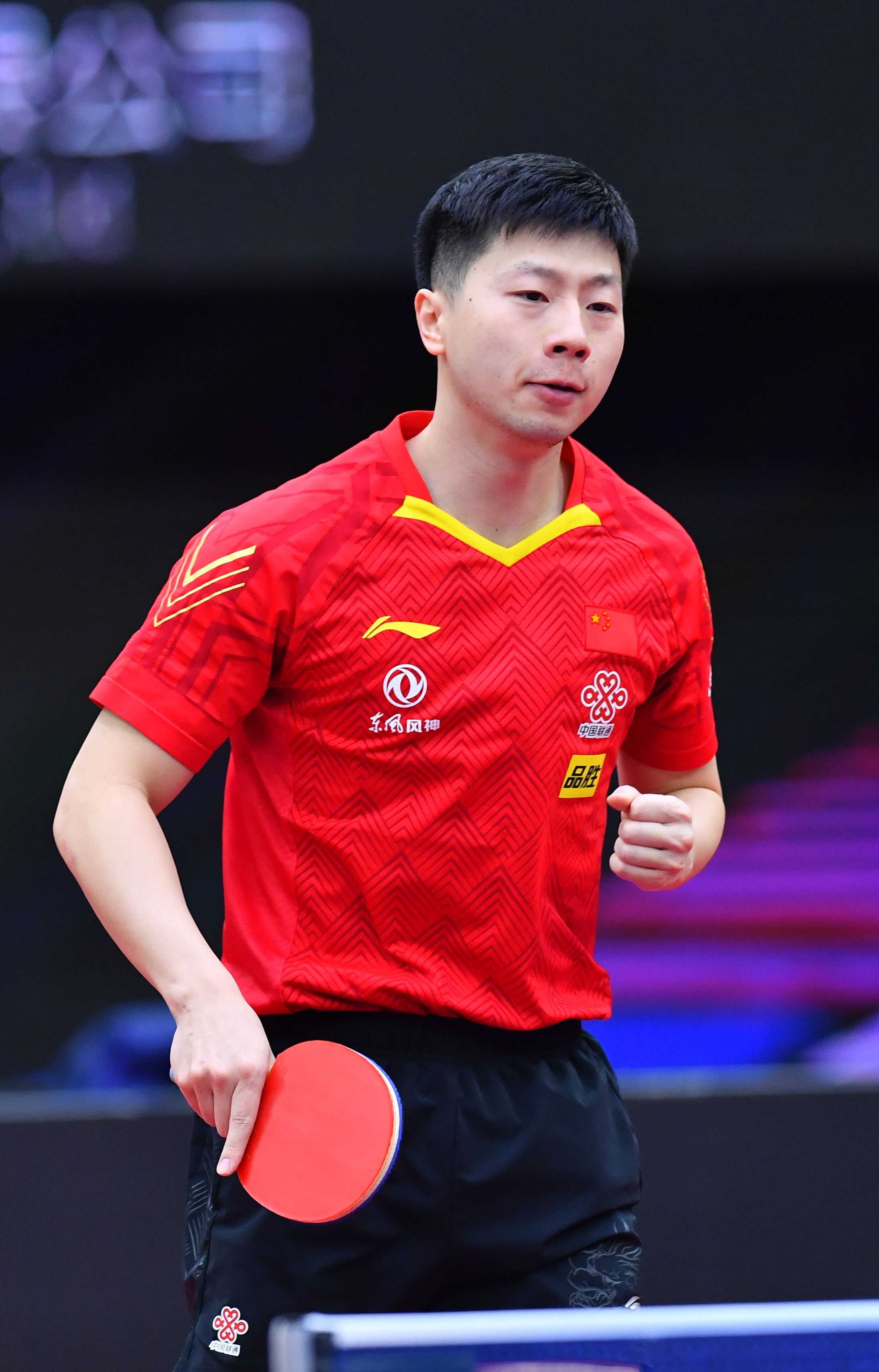 [图]状态不佳！十人多特蒙德客场0-0战平不来梅.